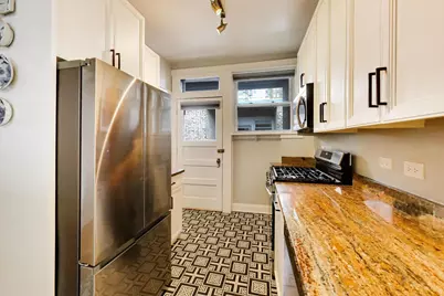536 W Cornelia Avenue #3N, Chicago, IL 60657 - Photo 10