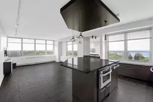 3950 N Lake Shore Dr, Chicago, IL 60613 - Photo 2