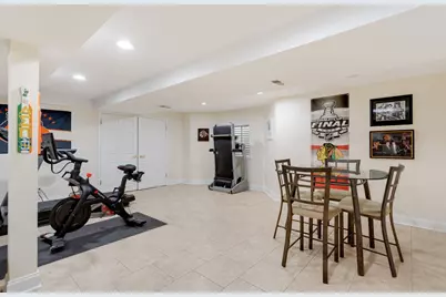924 Naples Lane, Woodridge, IL 60517 - Photo 14
