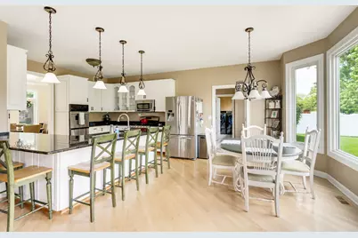 924 Naples Lane, Woodridge, IL 60517 - Photo 4