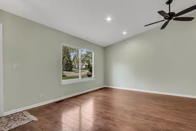 6292 Eagle Ridge Drive, Gurnee, IL 60031 - Photo 14