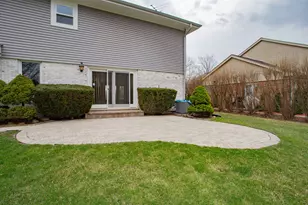 1900 Landwehr Rd, Northbrook, IL 60062 - Photo 6