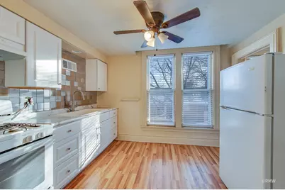325 E Chicago Street #2, Elgin, IL 60120 - Photo 4