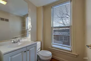 325 E Chicago St, Elgin, IL 60120 - Photo 12