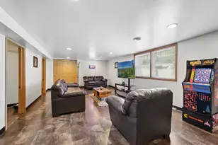 4437 W 100th St, Oak Lawn, IL 60453 - Photo 18