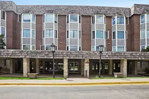 400 Ascot Dr, Park Ridge, IL 60068 - Photo 20