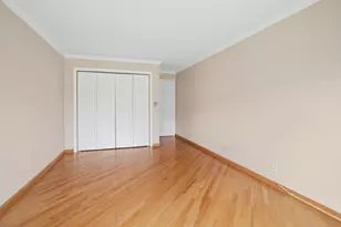 400 Ascot Dr, Park Ridge, IL 60068 - Photo 14