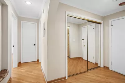 400 Ascot Drive #1E, Park Ridge, IL 60068 - Photo 8