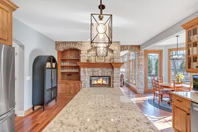 710 Reserve Court, South Elgin, IL 60177 - Photo 4