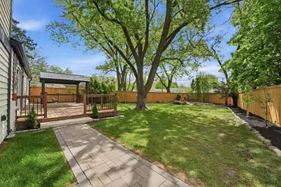 231 Saint Marys Parkway, Buffalo Grove, IL 60089 - Photo 26