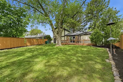231 Saint Marys Parkway, Buffalo Grove, IL 60089 - Photo 28