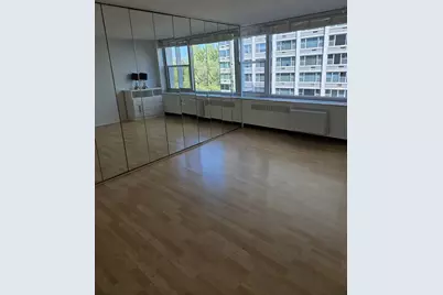 4250 N Marine Drive #511, Chicago, IL 60613 - Photo 10