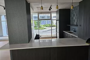 4250 N Marine Dr, Chicago, IL 60613 - Photo 14