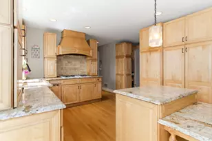 1800 Denison Rd, Naperville, IL 60565 - Photo 8
