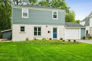 611 E Davis St, Arlington Heights, IL 60005 - Photo 2