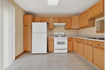 2865 N Augusta Drive, Wadsworth, IL 60083 - Photo 4