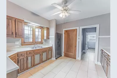 2246 Clinton Avenue, Berwyn, IL 60402 - Photo 12