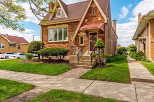 2246 Clinton Ave, Berwyn, IL 60402 - Photo 2