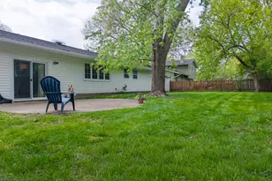 852 E Anderson Dr, Palatine, IL 60074 - Photo 16