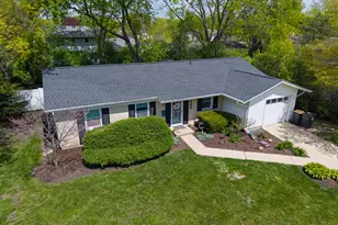 852 E Anderson Dr, Palatine, IL 60074 - Photo 1