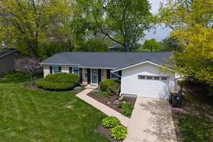852 E Anderson Dr, Palatine, IL 60074 - Photo 12