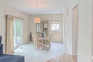 852 E Anderson Dr, Palatine, IL 60074 - Photo 4