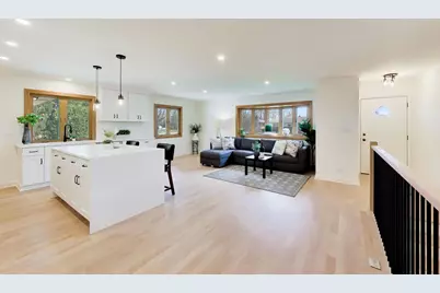 656 Jon Lane, Des Plaines, IL 60016 - Photo 8