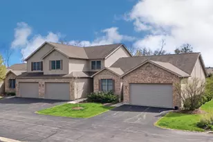 1462 Ridge Dr, Sycamore, IL 60178 - Photo 2