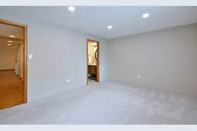 110 W Butterfield Road #302S, Elmhurst, IL 60126 - Photo 18