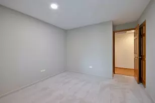 110 W Butterfield Rd, Elmhurst, IL 60126 - Photo 14