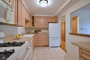 110 W Butterfield Rd, Elmhurst, IL 60126 - Photo 8
