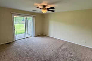 1705 W River St, Dixon, IL 61021 - Photo 8