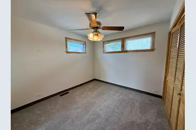 10416 S Sacramento Avenue, Chicago, IL 60655 - Photo 12