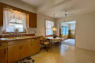 10416 S Sacramento Ave, Chicago, IL 60655 - Photo 8