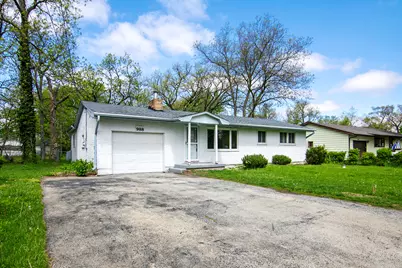 988 Spruce Lane, Saint Anne, IL 60964 - Photo 1