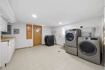 5411 W Byron Street, Chicago, IL 60641 - Photo 34