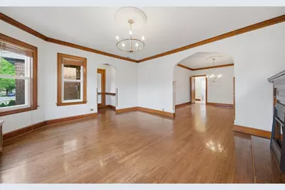 5411 W Byron Street, Chicago, IL 60641 - Photo 6
