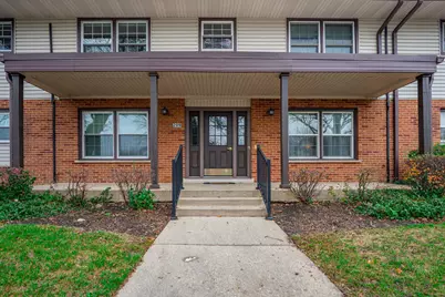 209 Washington Square #C, Elk Grove Village, IL 60007 - Photo 1