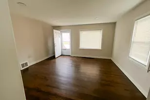 17943 Ridgewood Ave, Lansing, IL 60438 - Photo 2