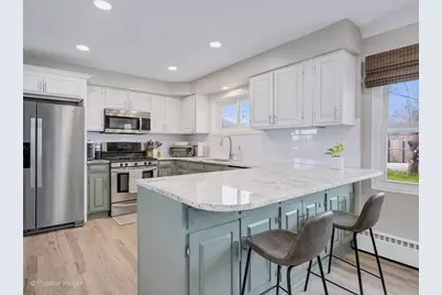 657 W Armitage Avenue, Elmhurst, IL 60126 - Photo 14