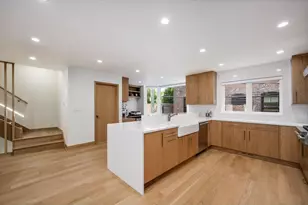 1307 N Sutton Pl, Chicago, IL 60610 - Photo 12