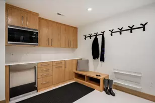 1307 N Sutton Pl, Chicago, IL 60610 - Photo 40