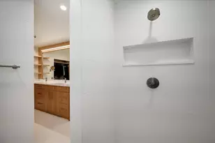 1307 N Sutton Pl, Chicago, IL 60610 - Photo 26