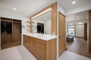 1307 N Sutton Pl, Chicago, IL 60610 - Photo 24