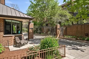 1307 N Sutton Pl, Chicago, IL 60610 - Photo 42