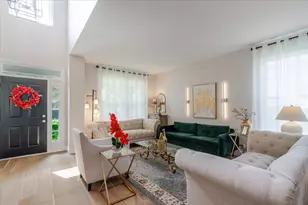 4 Forest Cove Ct, Streamwood, IL 60107 - Photo 10