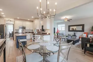 4 Forest Cove Ct, Streamwood, IL 60107 - Photo 20