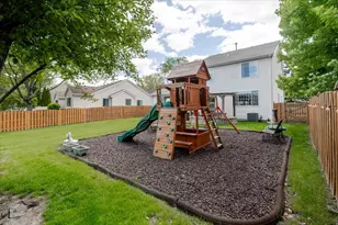 4 Forest Cove Ct, Streamwood, IL 60107 - Photo 58