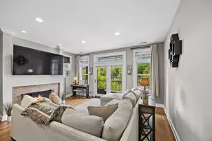 1122 W Hubbard St, Chicago, IL 60642 - Photo 2