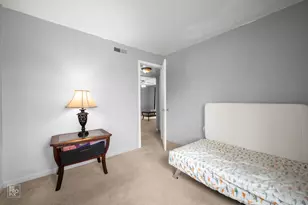7109 Laverne Ln, Tinley Park, IL 60477 - Photo 8